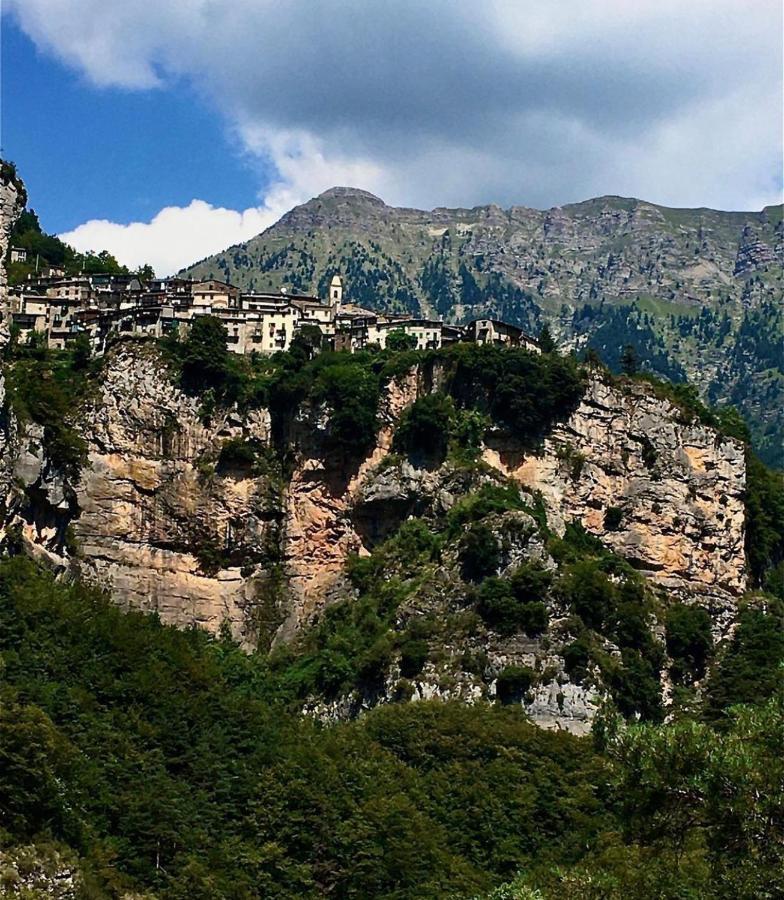 Apartamento A Realdo - Casa Il Nido Delle Aquile Triora Exterior foto